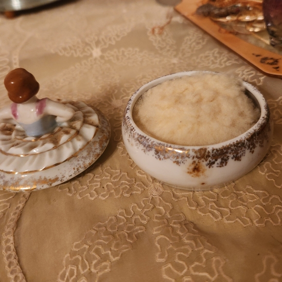 Ceramic Dresser Dish - Picture 4 of 7